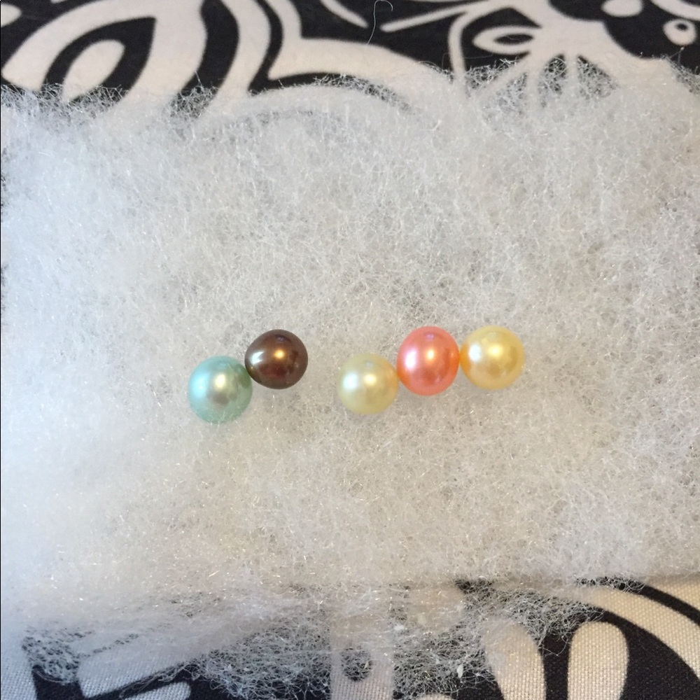 Loose pearls.